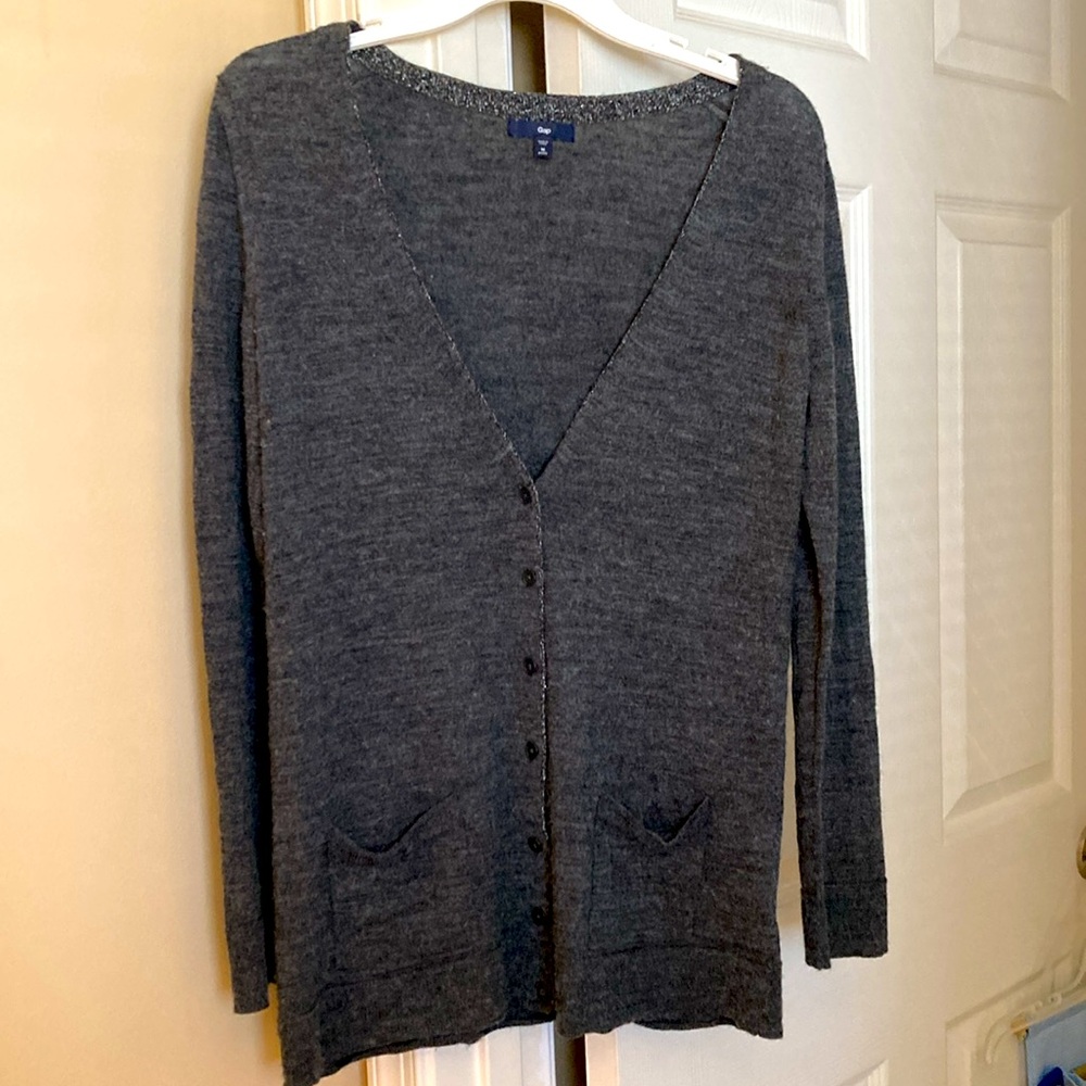 Gently Worn Gap Gray 6 Button Front 2 Pockets Car… - image 6